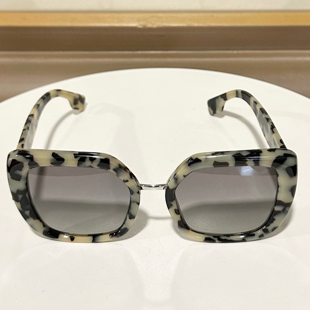 🌹BURBERRY🌹 Charlotte B4315 Beige Tortoise Sunglasses - Picture 3 of 14